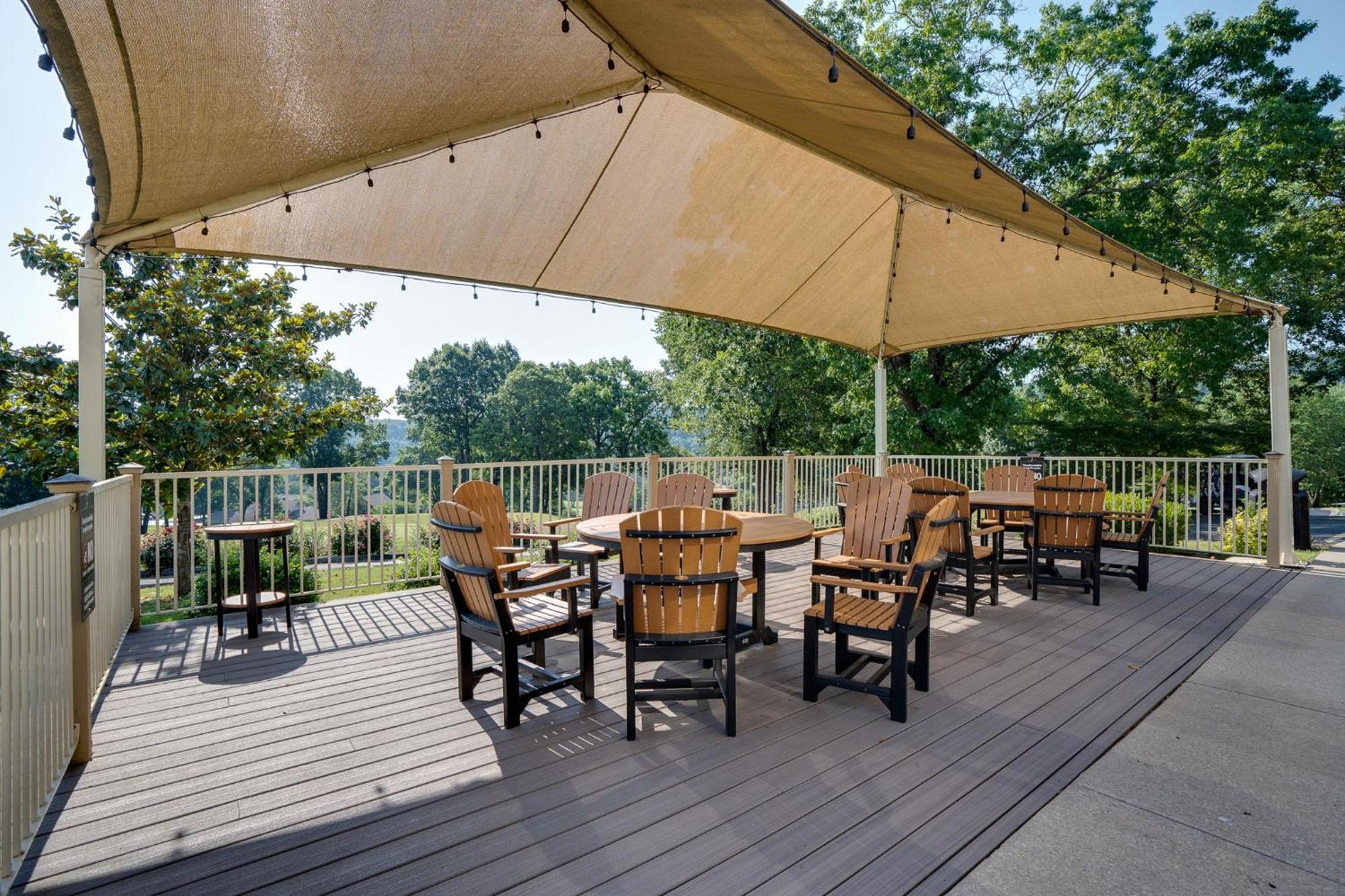 Elegant Lakeside Retreat In Branson Luaran gambar